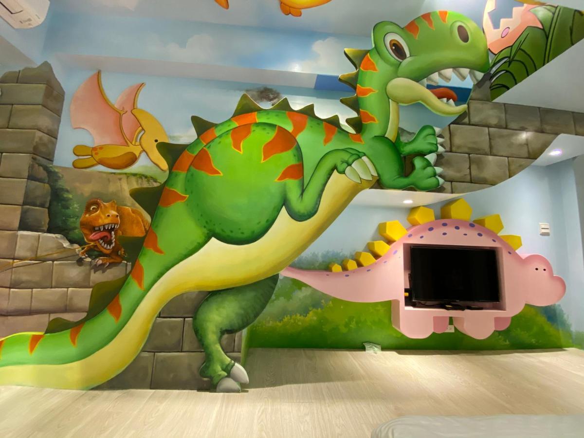 Fun Holiday Family Hostel Đài Nam Ngoại thất bức ảnh