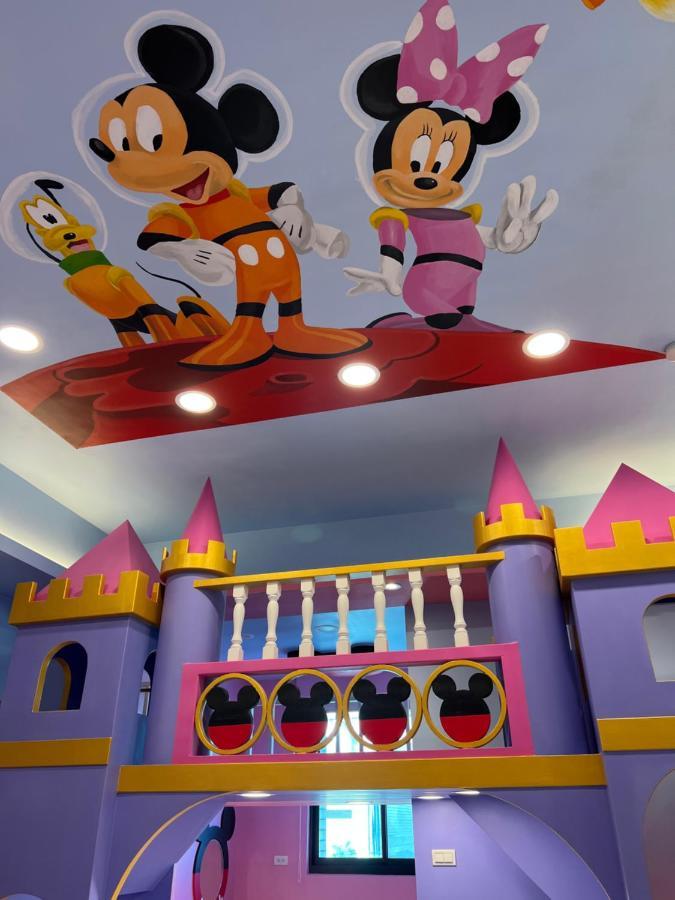 Fun Holiday Family Hostel Đài Nam Ngoại thất bức ảnh