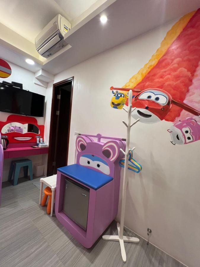Fun Holiday Family Hostel Đài Nam Ngoại thất bức ảnh